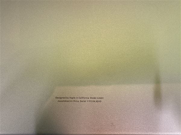 【中古】【安心保証】 MacBookAir 2022年 MLXW3J/A