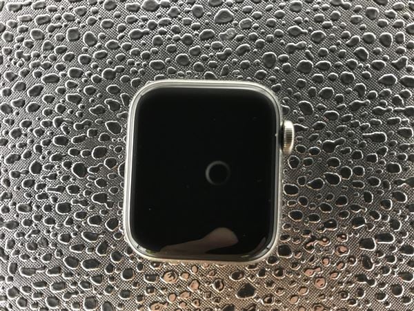 yÁzySۏ؁z oh Series6[40mm/Z[]XeX Vo[ Apple Watch