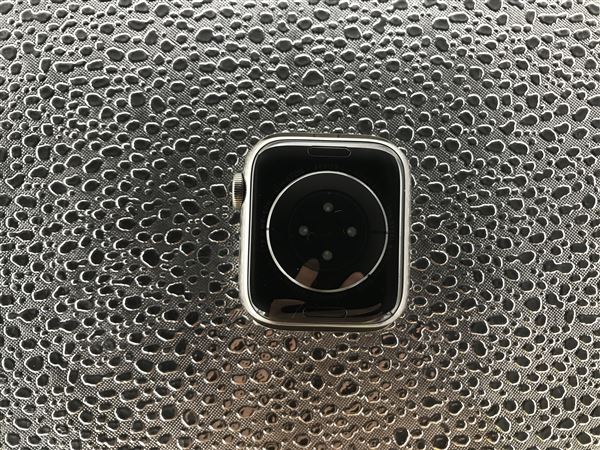 yÁzySۏ؁z oh Series6[40mm/Z[]XeX Vo[ Apple Watch