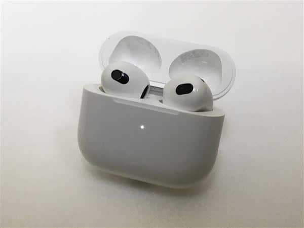 �y���Áz�y���S�ۏ؁z AirPods ��3���� MagSafe�[�d MME73