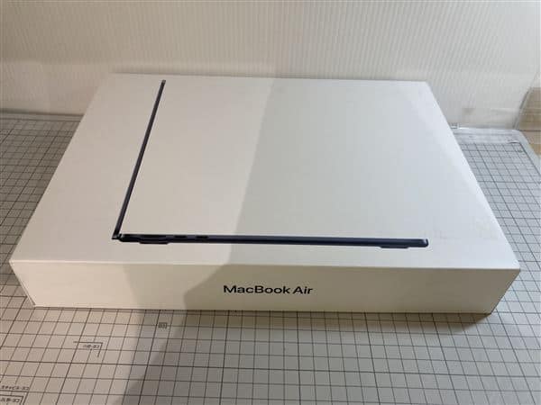 �y���Áz�y���S�ۏ؁z MacBookAir 2022�N MLY33J/A