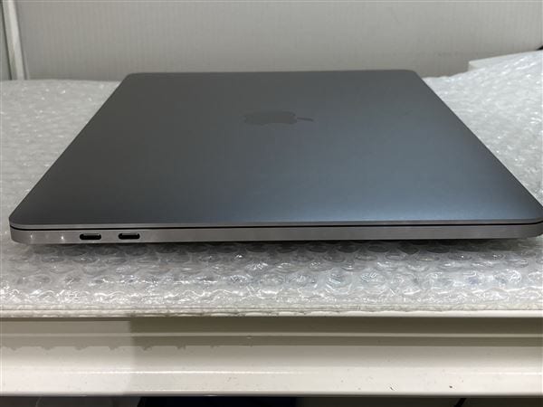 【中古】【安心保証】 MacBookPro 2022年 MNEJ3J/A