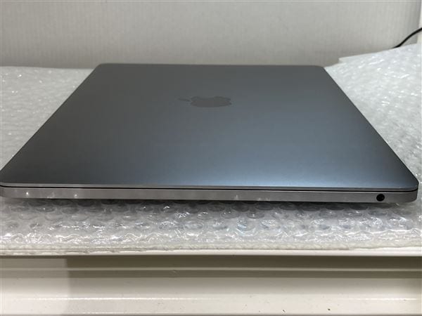【中古】【安心保証】 MacBookPro 2022年 MNEJ3J/A