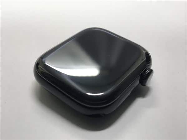 �y���Áz�y���S�ۏ؁z Series11[42mm/�Z�����[]�A���~ �W�F�b�g�u���b�N Apple Watch