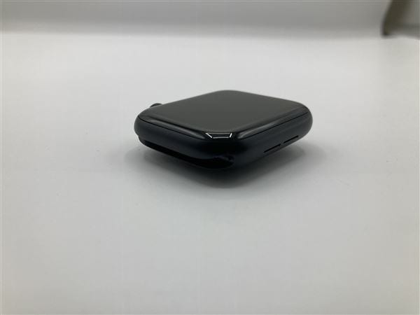 yÁzySۏ؁z SE 2[44mm/GPS]A~ ~bhiCg Apple Watch