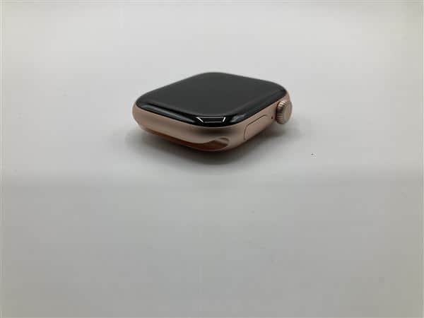 �y���Áz�y���S�ۏ؁z Series11[42mm/�Z�����[]�A���~ ���[�Y�S�[���h Apple Watch