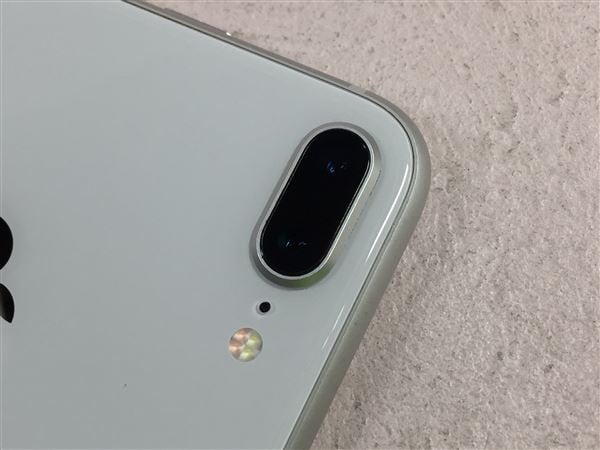 yÁzySۏ؁z iPhone8 Plus[64GB] SIMbN au Vo[