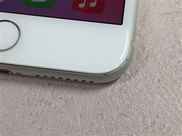 yÁzySۏ؁z iPhone8 Plus[64GB] SIMbN au Vo[