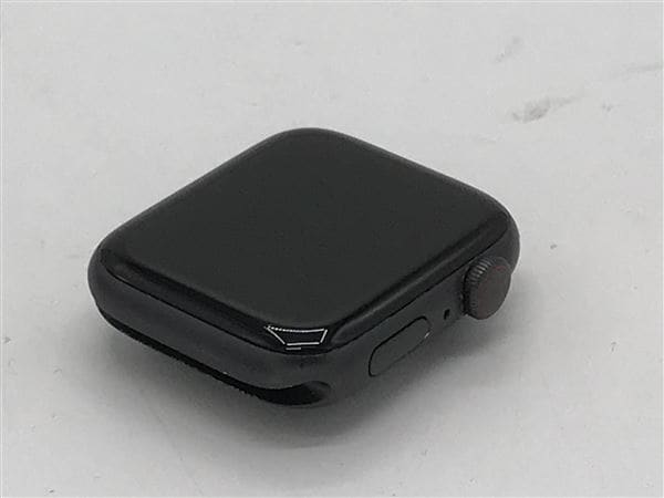 yÁzySۏ؁z Series6[44mm/Z[]A~ Xy[XOC Apple Watch