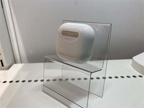 【中古】【安心保証】 AirPods 第4世代 アクティブノイズキャンセリング搭載 MXP93