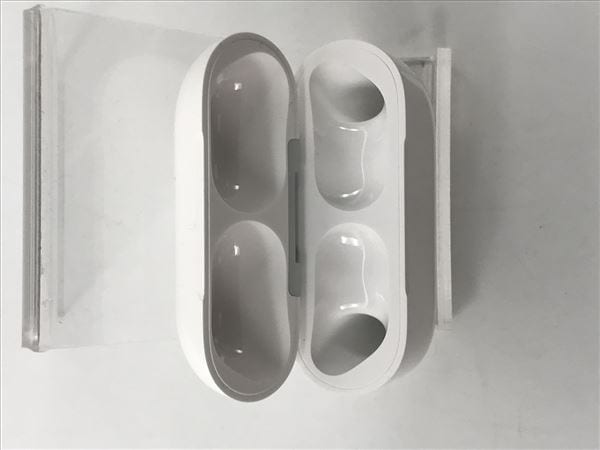 【中古】【安心保証】 AirPods Pro 第3世代 MagSafe充電 USB-C MFHP4