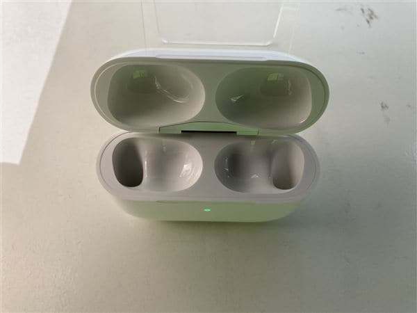 yÁzySۏ؁z AirPods Pro 2 MagSafe[d USB-C MTJV3