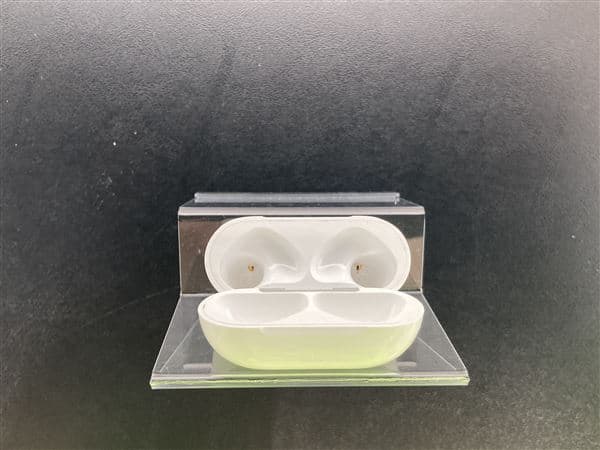 【中古】【安心保証】 AirPods 第4世代 MXP63
