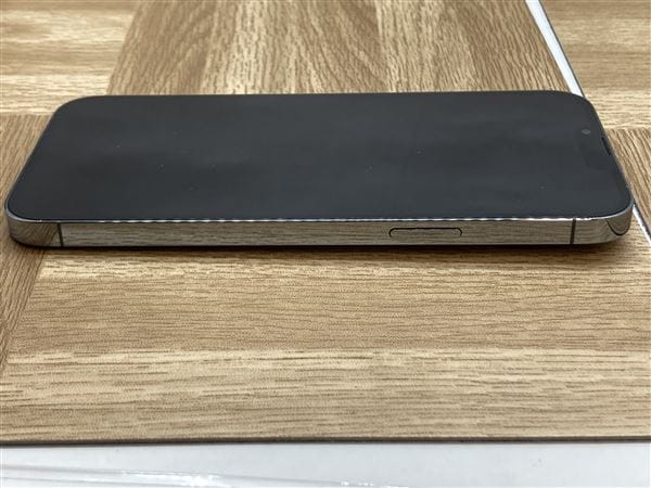yÁzySۏ؁z iPhone13ProMax[256GB] au MLJD3J VGu[