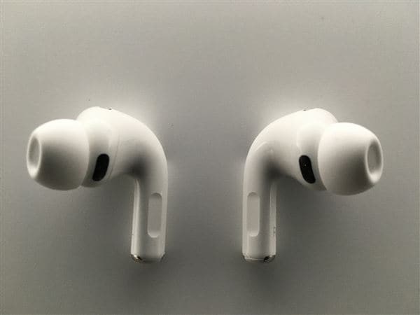 【中古】【安心保証】 AirPods Pro 第3世代 MagSafe充電 USB-C MFHP4