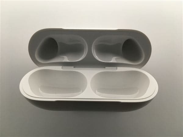 【中古】【安心保証】 AirPods Pro 第3世代 MagSafe充電 USB-C MFHP4