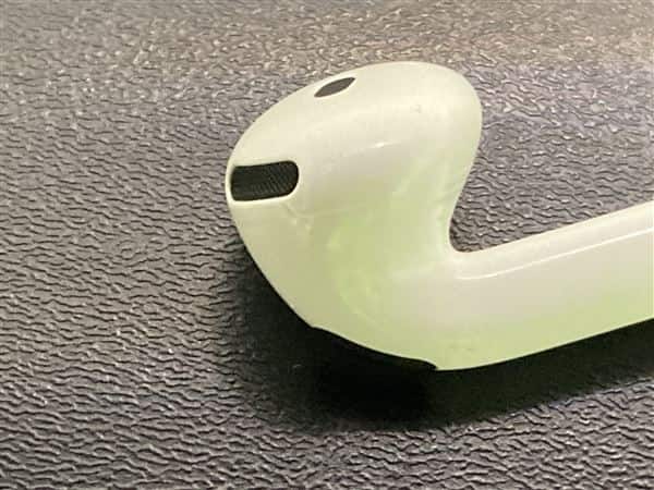 【中古】【安心保証】 AirPods 第4世代 アクティブノイズキャンセリング搭載 MXP93
