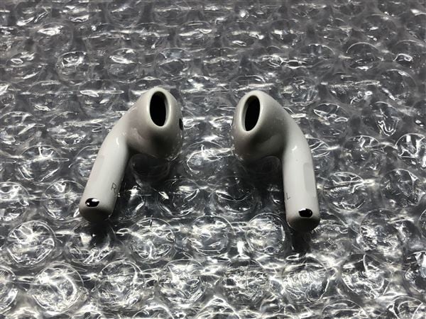 yÁzySۏ؁z AirPods 4 MXP63