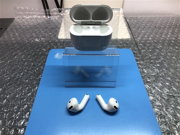 yÁzySۏ؁z AirPods 4 ANeBumCYLZO MXP93