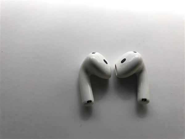 【中古】【安心保証】 AirPods 第4世代 MXP63