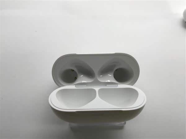 【中古】【安心保証】 AirPods 第4世代 MXP63