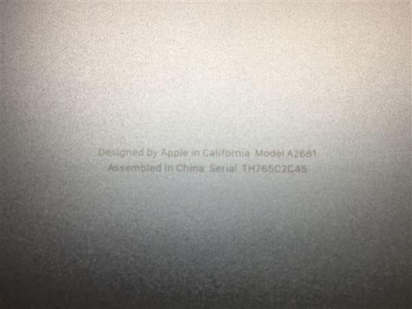 【中古】【安心保証】 MacBookAir 2022年 MLY33J/A