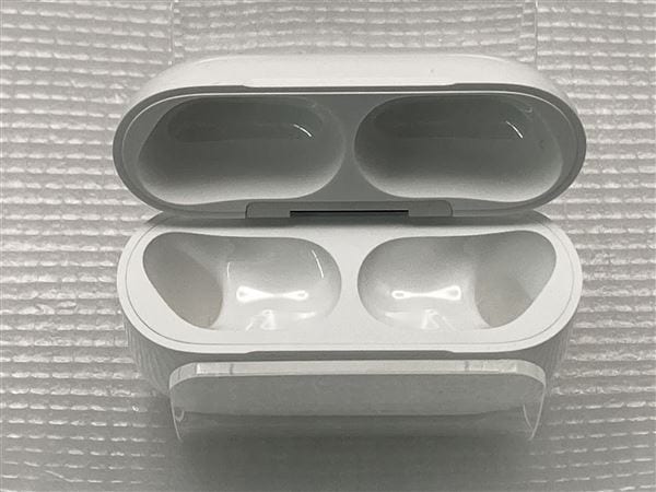 【中古】【安心保証】 AirPods Pro 第3世代 MagSafe充電 USB-C MFHP4