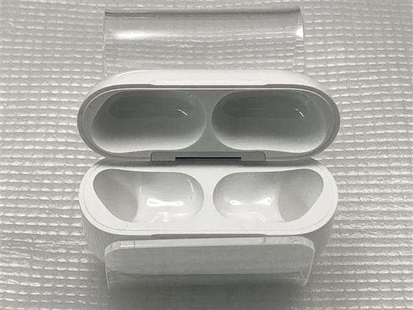 【中古】【安心保証】 AirPods Pro 第3世代 MagSafe充電 USB-C MFHP4