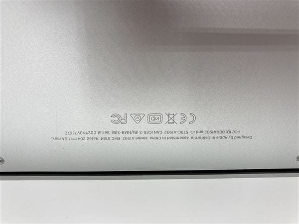 yÁzySۏ؁z MacBookAir 2018N MREA2J/A