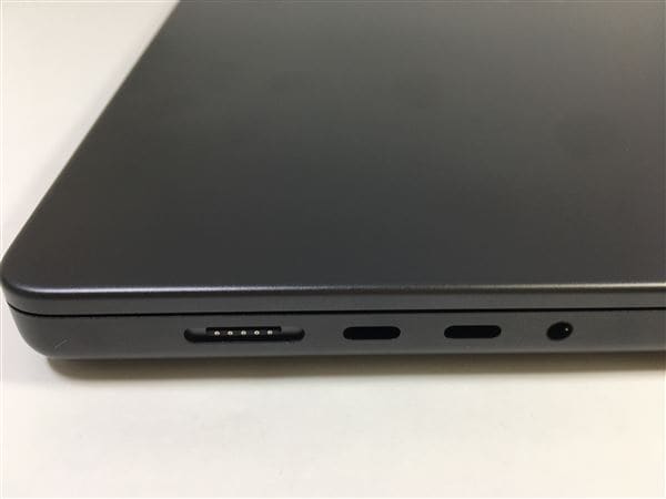 【中古】【安心保証】 MacBookPro 2023年 MRW13J/A