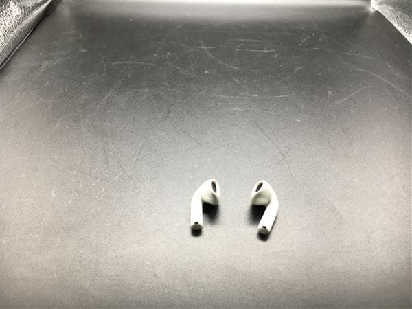 【中古】【安心保証】 AirPods 第4世代 アクティブノイズキャンセリング搭載 MXP93