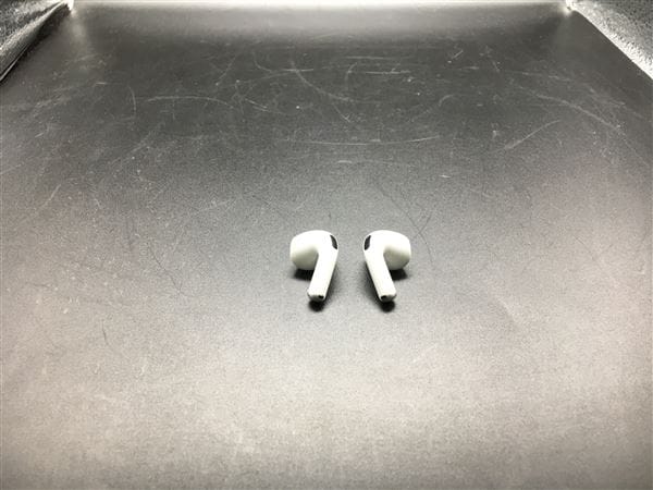 【中古】【安心保証】 AirPods 第4世代 アクティブノイズキャンセリング搭載 MXP93