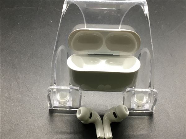 【中古】【安心保証】 AirPods Pro 第3世代 MagSafe充電 USB-C MFHP4