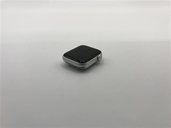yÁzySۏ؁z SE 2[40mm/GPS]A~ Vo[ Apple Watch