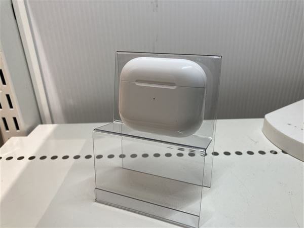yÁzySۏ؁z AirPods 3 MagSafe[d MME73