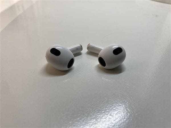 yÁzySۏ؁z AirPods 3 MagSafe[d MME73