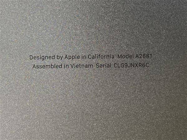 【中古】【安心保証】 MacBookAir 2022年 MLXW3J/A