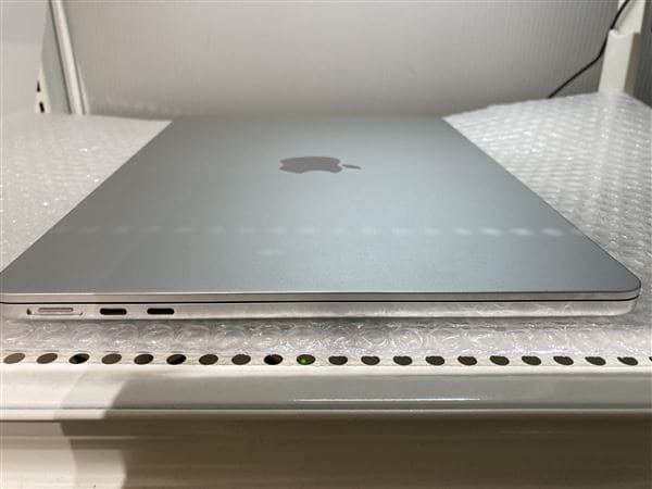 【中古】【安心保証】 MacBookAir 2024年 MRXR3J/A