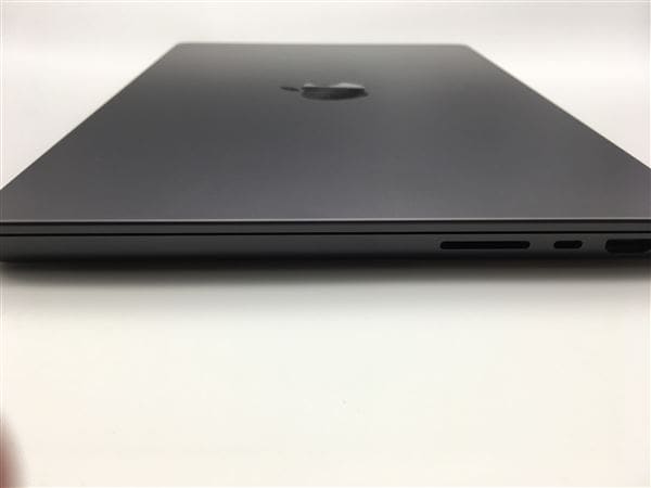 yÁzySۏ؁z MacBookPro 2024N MW2V3J/A