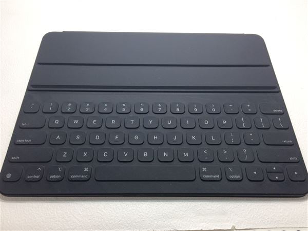 �y���Áz�y���S�ۏ؁z Apple 12.9�C���` iPad Pro�p Smart Keyboard Folio-���{�� A2039