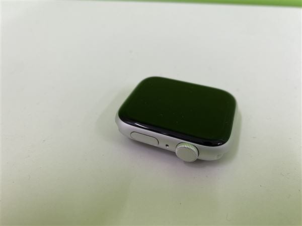 yÁzySۏ؁z SE 1[44mm/GPS]A~ Vo[ Apple Watch