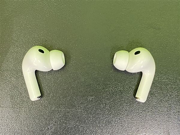 【中古】【安心保証】 AirPods Pro 第3世代 MagSafe充電 USB-C MFHP4