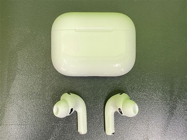 【中古】【安心保証】 AirPods Pro 第3世代 MagSafe充電 USB-C MFHP4
