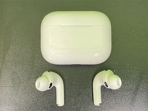【中古】【安心保証】 AirPods Pro 第3世代 MagSafe充電 USB-C MFHP4