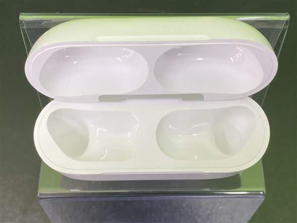 【中古】【安心保証】 AirPods Pro 第3世代 MagSafe充電 USB-C MFHP4