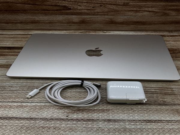 �y���Áz�y���S�ۏ؁z NPC��MW0Y3J/A Apple