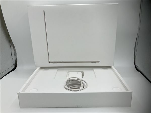 yÁzySۏ؁z MacBookAir 2024N MRXT3J/A