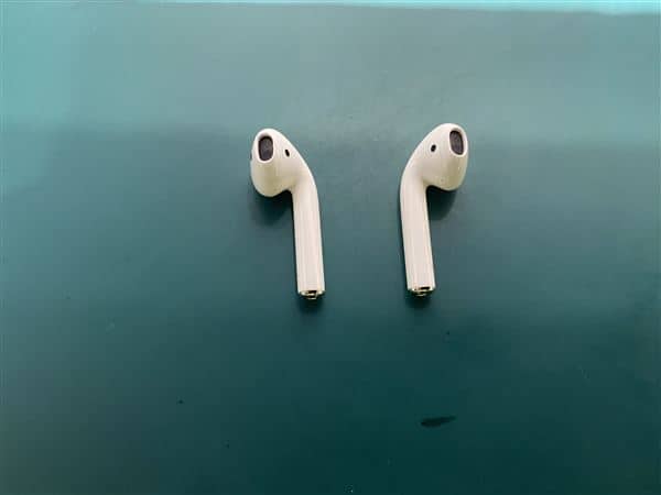 �y���Áz�y���S�ۏ؁z AirPods ��1���� Lightning�[�d MMEF2