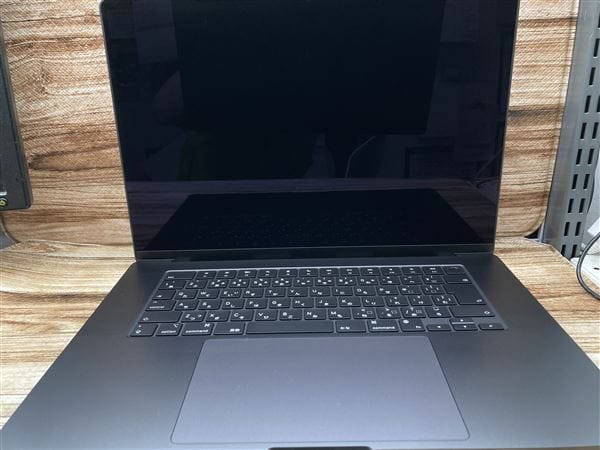 yÁzySۏ؁z MacBookPro 2024N MX2X3J/A