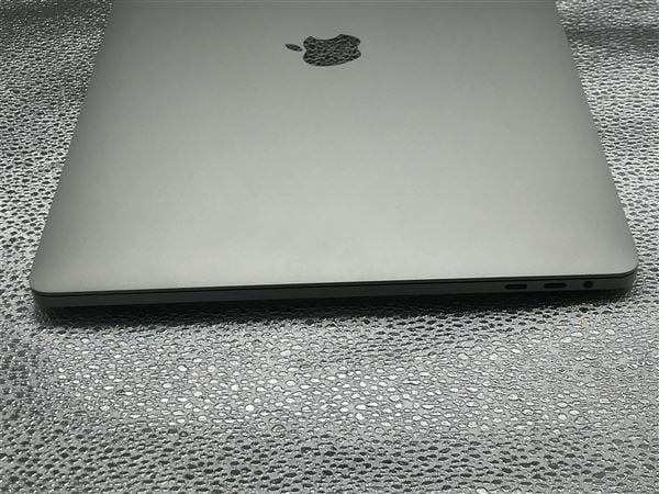 【中古】【安心保証】 MacBookPro 2018年 MR962J/A